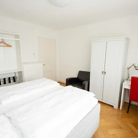 Luegete 28, Witikon Apartment