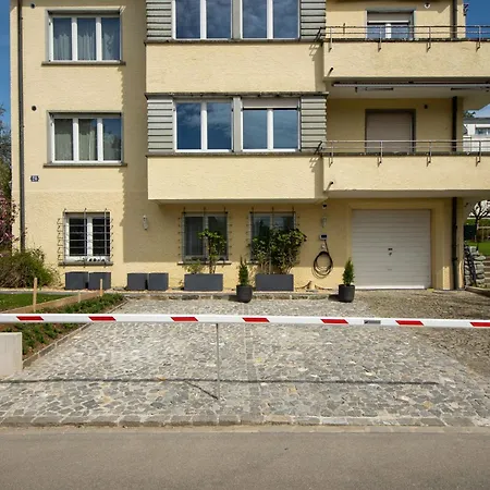 Luegete 28, Witikon Apartment